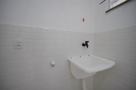 Casa de condomínio para alugar com 32m², 2 quartos e 1 vagaÁrea de Serviço