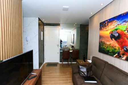 sala  de apartamento para alugar com 2 quartos, 44m² em Jardim Tres Irmaos, Taboão da Serra