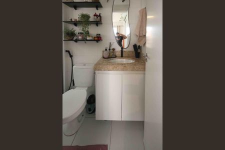 Apartamento à venda com 31m², 1 quarto e sem vagaBanheiro da Suite