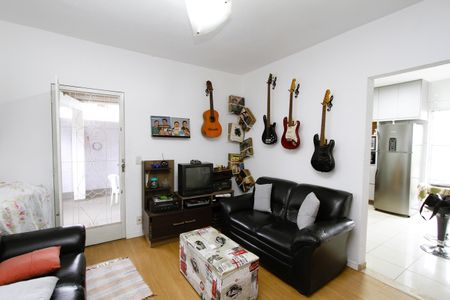 Sala de casa à venda com 2 quartos, 88m² em Vila Magnesita, Belo Horizonte