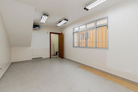 Casa para alugar com 240m², 3 quartos e 2 vagas Casa para alugar com 240m², 3 quartos e 2 vagasQuarto de Serviço
