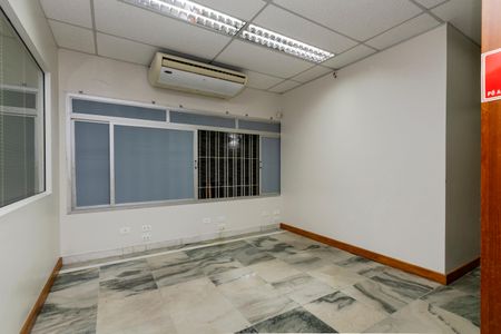 Casa para alugar com 240m², 3 quartos e 2 vagas Casa para alugar com 240m², 3 quartos e 2 vagasSala