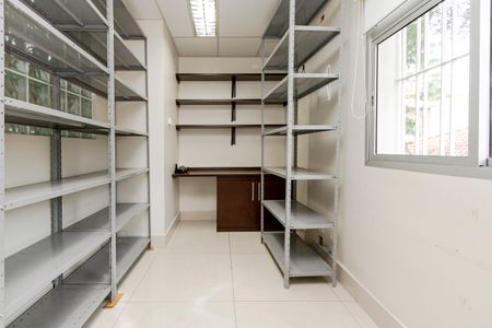 Casa para alugar com 240m², 3 quartos e 2 vagas Casa para alugar com 240m², 3 quartos e 2 vagasEdícula