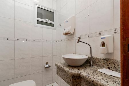 Casa para alugar com 240m², 3 quartos e 2 vagas Casa para alugar com 240m², 3 quartos e 2 vagasLavabo 2