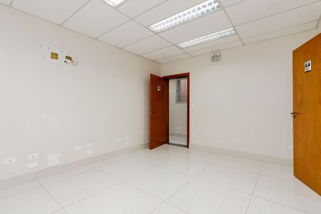 Casa para alugar com 240m², 3 quartos e 2 vagas Casa para alugar com 240m², 3 quartos e 2 vagasQuarto