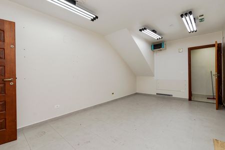 Casa para alugar com 240m², 3 quartos e 2 vagas Casa para alugar com 240m², 3 quartos e 2 vagasQuarto de Serviço