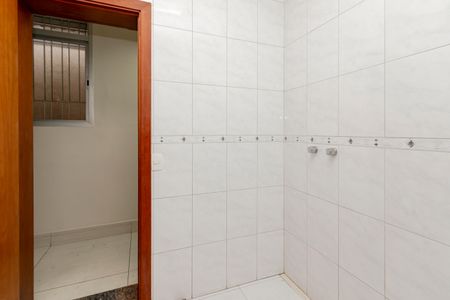 Casa para alugar com 240m², 3 quartos e 2 vagas Casa para alugar com 240m², 3 quartos e 2 vagasBanheiro