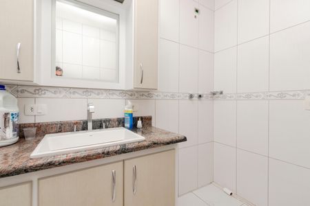 Casa para alugar com 240m², 3 quartos e 2 vagas Casa para alugar com 240m², 3 quartos e 2 vagasBanheiro da Suíte 2