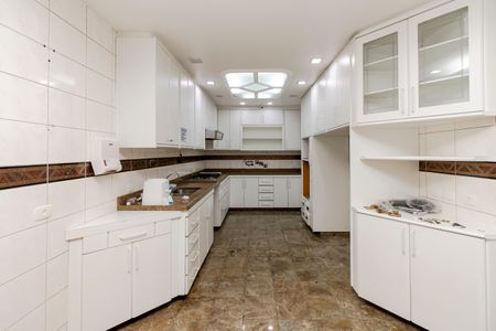 Casa para alugar com 240m², 3 quartos e 2 vagas Casa para alugar com 240m², 3 quartos e 2 vagasCozinha