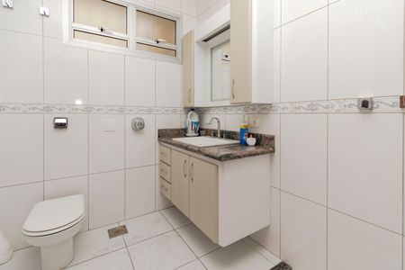 Casa para alugar com 240m², 3 quartos e 2 vagas Casa para alugar com 240m², 3 quartos e 2 vagasBanheiro da Suíte 2