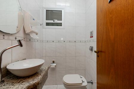 Casa para alugar com 240m², 3 quartos e 2 vagas Casa para alugar com 240m², 3 quartos e 2 vagasLavabo 1