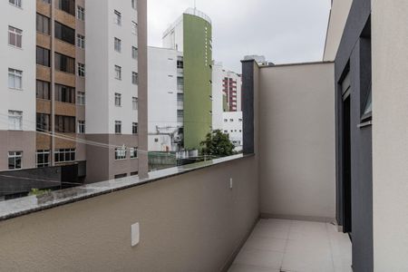 Apartamento para alugar com 164m², 3 quartos e 2 vagasVaranda