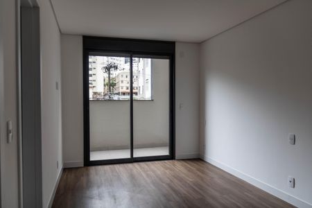 Apartamento para alugar com 164m², 3 quartos e 2 vagasSuíte 1