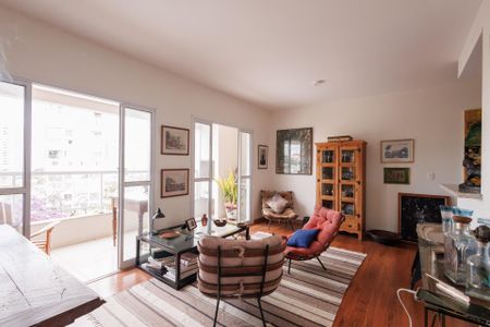 Apartamento para alugar com 73m², 2 quartos e 1 vaga Apartamento para alugar com 73m², 2 quartos e 1 vagaSala
