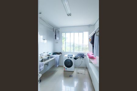 Casa de condomínio à venda com 466m², 4 quartos e 4 vagasÁrea de Serviço