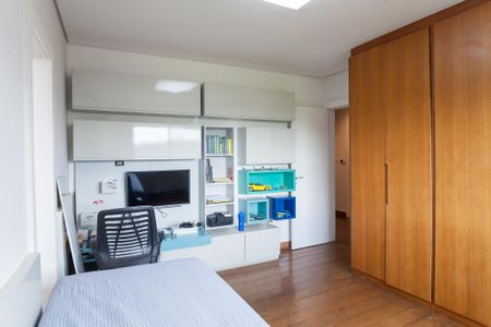 Casa de condomínio à venda com 466m², 4 quartos e 4 vagassuite 3