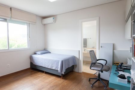 Casa de condomínio à venda com 466m², 4 quartos e 4 vagassuite 3