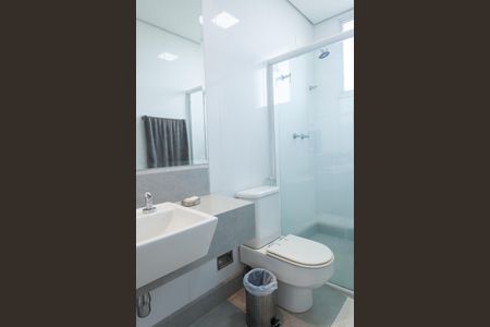 Casa de condomínio à venda com 466m², 4 quartos e 4 vagasBanheiro suite 1