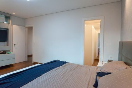 Casa de condomínio à venda com 466m², 4 quartos e 4 vagassuite 4