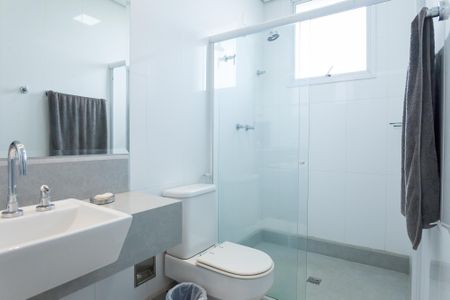 Casa de condomínio à venda com 466m², 4 quartos e 4 vagasBanheiro suite 1