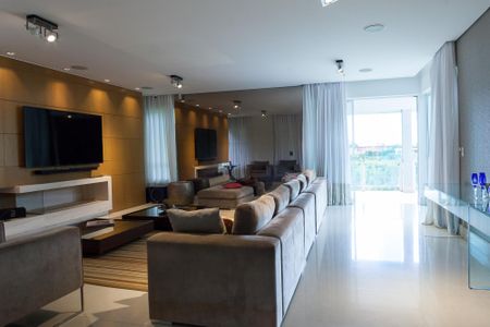 Casa de condomínio à venda com 466m², 4 quartos e 4 vagassala