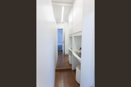 Casa de condomínio à venda com 466m², 4 quartos e 4 vagasCloset suite 4