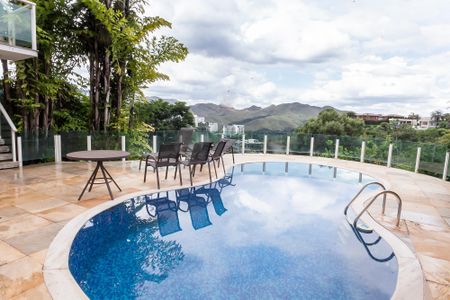 Casa de condomínio à venda com 466m², 4 quartos e 4 vagasPiscina