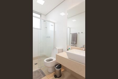 Casa de condomínio à venda com 466m², 4 quartos e 4 vagasBanheiro da Suíte 3