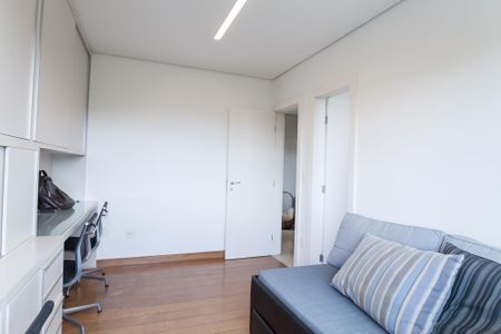 Casa de condomínio à venda com 466m², 4 quartos e 4 vagassuite 1