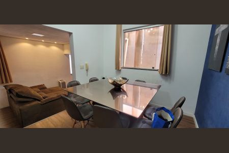 Casa à venda com 215m², 3 quartos e 2 vagascopa