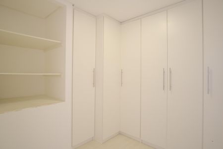 Apartamento para alugar com 100m², 3 quartos e 2 vagasQuarto