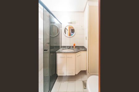 Apartamento à venda com 74m², 3 quartos e 1 vagaBanheiro do Quarto 3