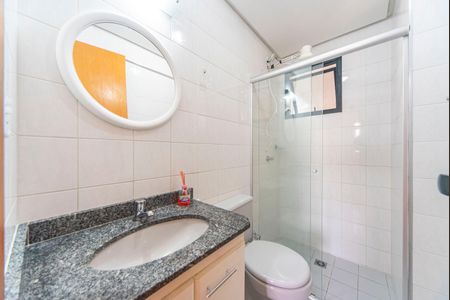 Apartamento à venda com 74m², 3 quartos e 1 vaga Apartamento à venda com 74m², 3 quartos e 1 vagaBanheiro