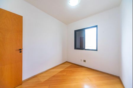 Apartamento à venda com 74m², 3 quartos e 1 vagaQuarto 2