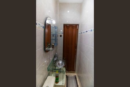 Apartamento à venda com 96m², 2 quartos e sem vagaBanheiro Social