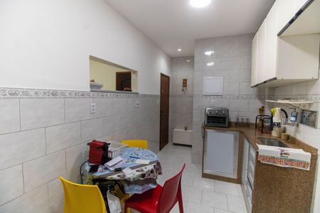 Apartamento à venda com 96m², 2 quartos e sem vagaCozinha