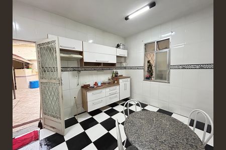 Casa para alugar com 190m², 4 quartos e sem vagaCozinha