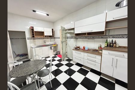 Casa para alugar com 190m², 4 quartos e sem vagaCozinha