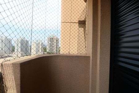 Apartamento para alugar com 179m², 4 quartos e 2 vagas Apartamento para alugar com 179m², 4 quartos e 2 vagasVaranda