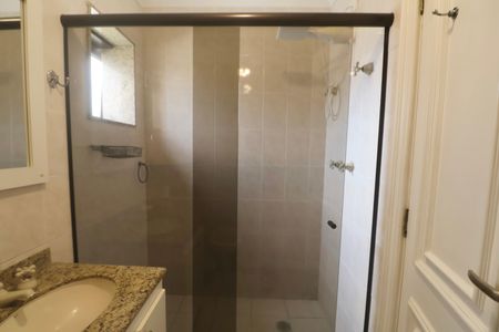 Apartamento para alugar com 179m², 4 quartos e 2 vagas Apartamento para alugar com 179m², 4 quartos e 2 vagasBanheiro Suíte