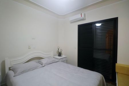 Apartamento para alugar com 179m², 4 quartos e 2 vagas Apartamento para alugar com 179m², 4 quartos e 2 vagasSuíte