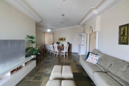 Sala de apartamento para alugar com 4 quartos, 179m² em Balneario Guarujá, Guarujá