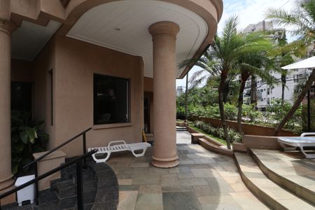 Apartamento para alugar com 179m², 4 quartos e 2 vagas Apartamento para alugar com 179m², 4 quartos e 2 vagasÁrea comum