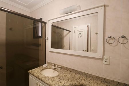 Apartamento para alugar com 179m², 4 quartos e 2 vagas Apartamento para alugar com 179m², 4 quartos e 2 vagasBanheiro Suíte 2