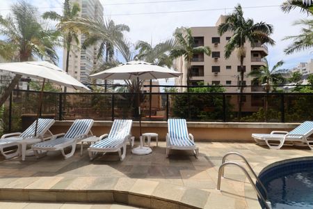 Apartamento para alugar com 179m², 4 quartos e 2 vagas Apartamento para alugar com 179m², 4 quartos e 2 vagasÁrea comum - Piscina