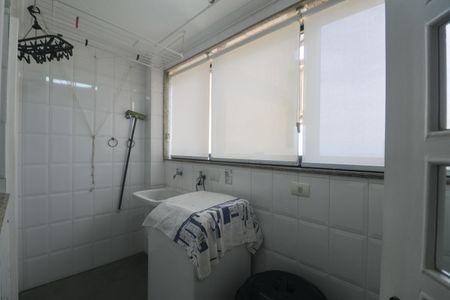 Apartamento para alugar com 179m², 4 quartos e 2 vagas Apartamento para alugar com 179m², 4 quartos e 2 vagasÁrea de Serviço