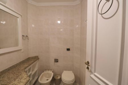 Apartamento para alugar com 179m², 4 quartos e 2 vagas Apartamento para alugar com 179m², 4 quartos e 2 vagasBanheiro Suíte 2