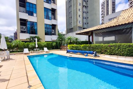 Apartamento à venda com 62m², 1 quarto e 2 vagas Apartamento à venda com 62m², 1 quarto e 2 vagasÁrea comum - Piscina