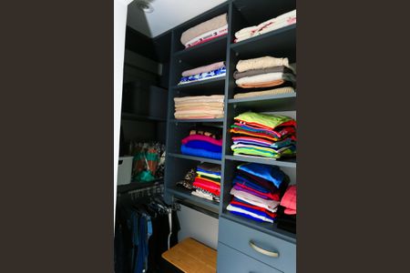 Apartamento à venda com 62m², 1 quarto e 2 vagas Apartamento à venda com 62m², 1 quarto e 2 vagasCloset da suíte 1