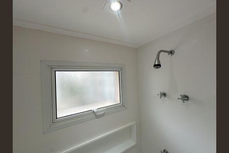 Apartamento à venda com 190m², 3 quartos e 4 vagasBanheiro Suíte 2